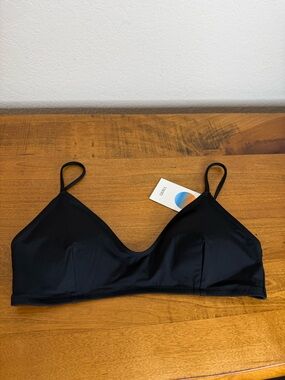 New Vuori Women’s Heat Wave Bikine Top Black VW733 Medium